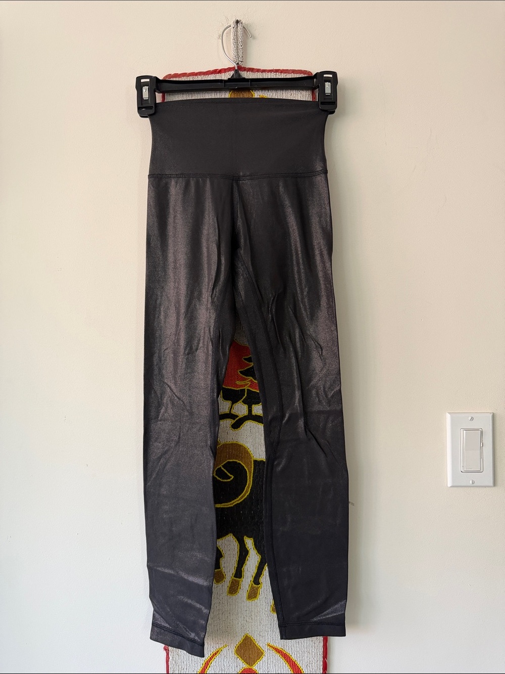 “Lululemon” Wunder Train High-Rise Tights 25” Foil